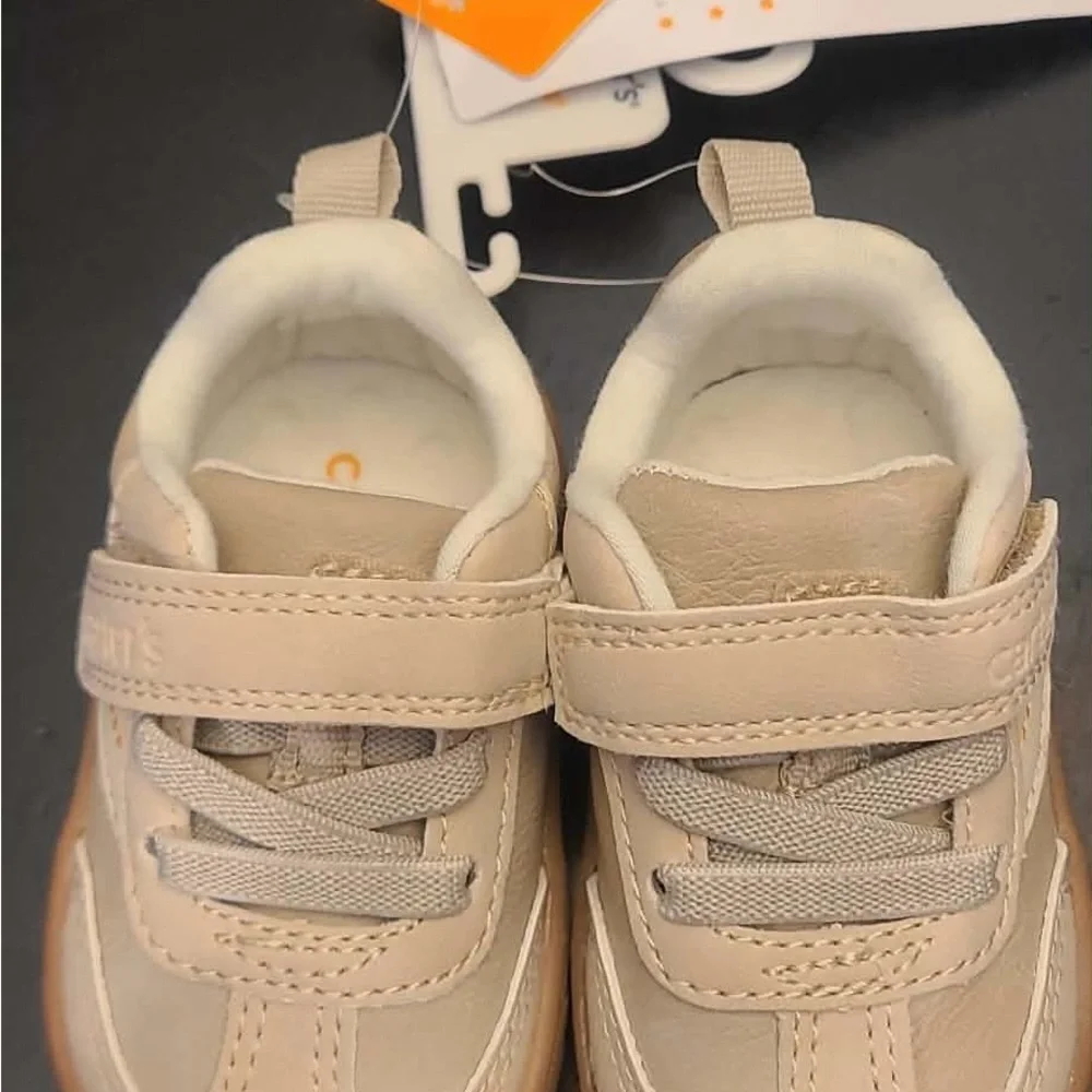 NWT Carter's Beige Kids Sneakers Size 2 (3-6 months)
